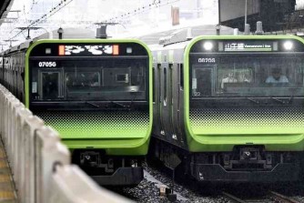 Nhật Bản chạy thử tàu điện không người lái chở đông hành khách
