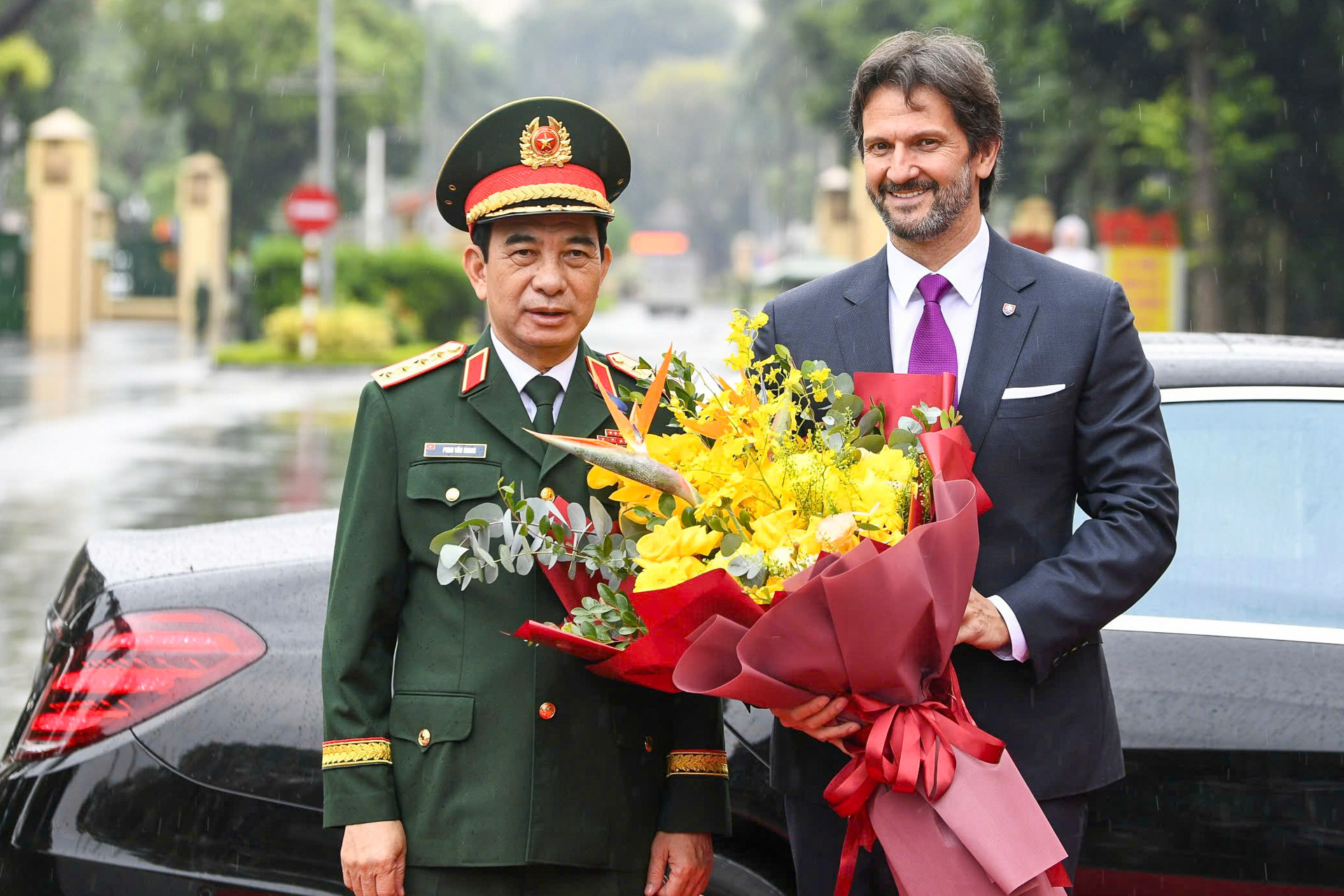 Phó Thủ tướng, Bộ trưởng Quốc phòng Slovakia thăm Việt Nam.